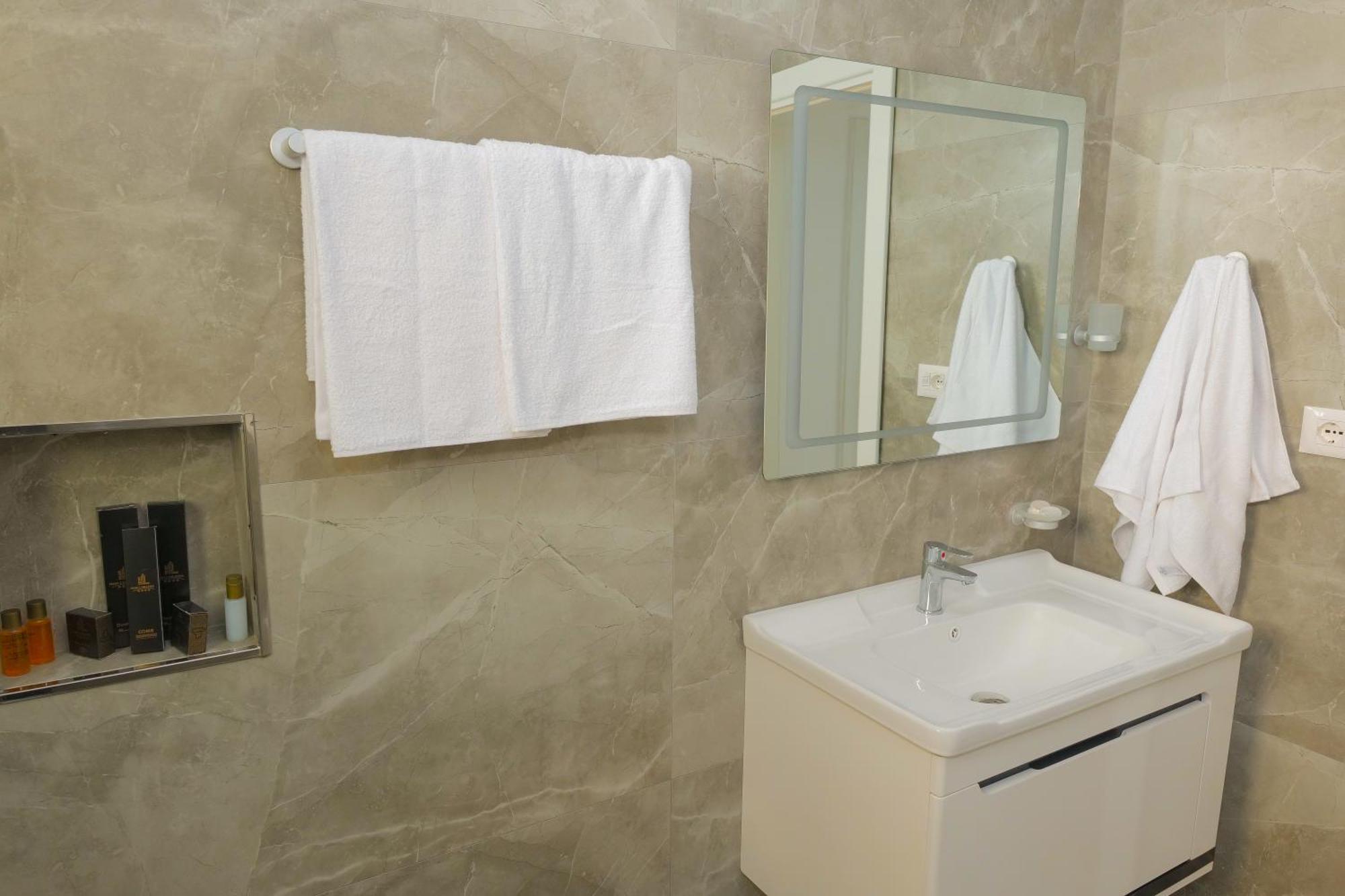 Afa Hotel Δυρράχιο Εξωτερικό φωτογραφία
